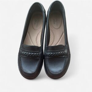 Clarks Women's Black Leather Loafers